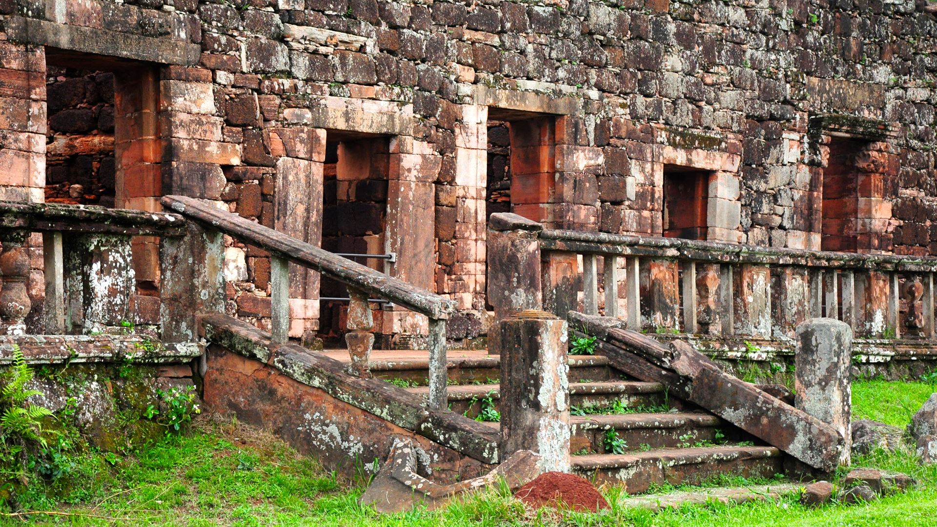Ruinas de San Ignacio Miní y Minas de Wanda 3